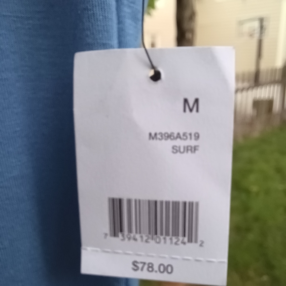 TAHARI SHORT SLEEVE BLUE VNECK TOP NWT SIZE MEDIUM - Picture 5 of 14